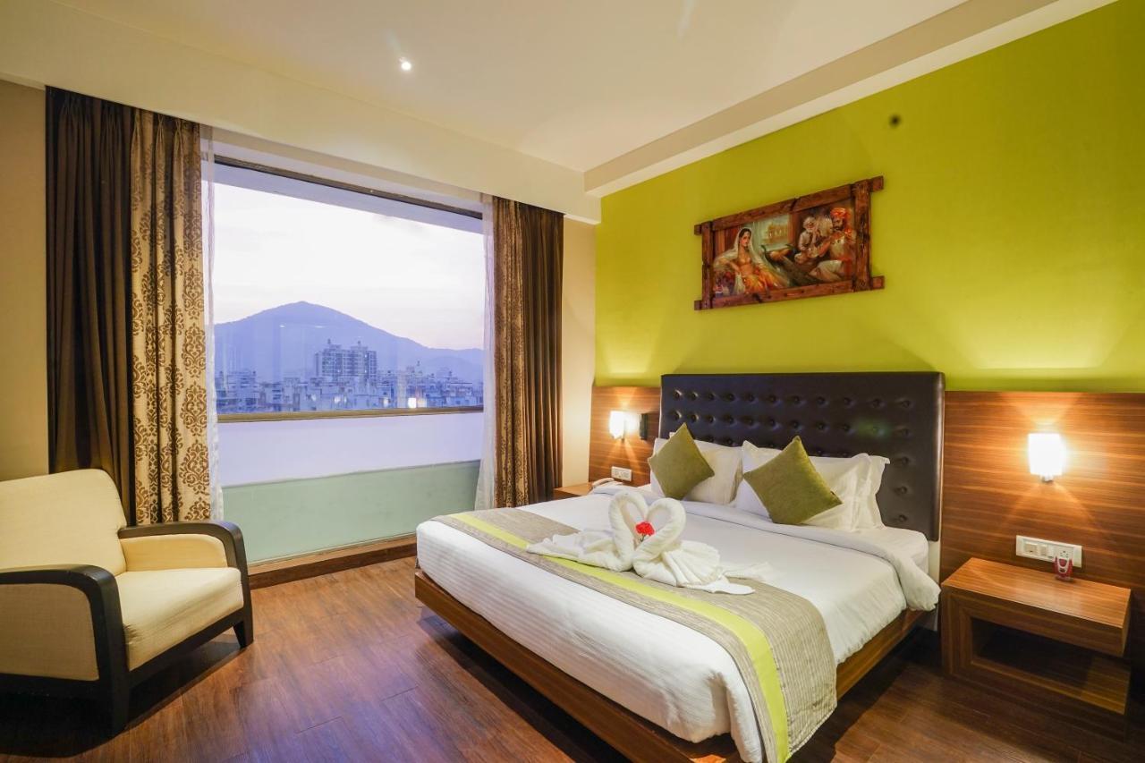 The Byke Suraj Plaza Pure Veg, Thane Εξωτερικό φωτογραφία