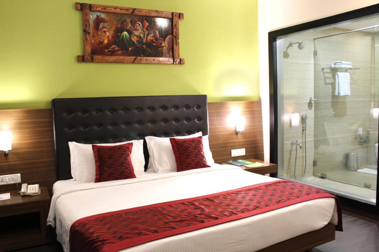 The Byke Suraj Plaza Pure Veg, Thane Εξωτερικό φωτογραφία