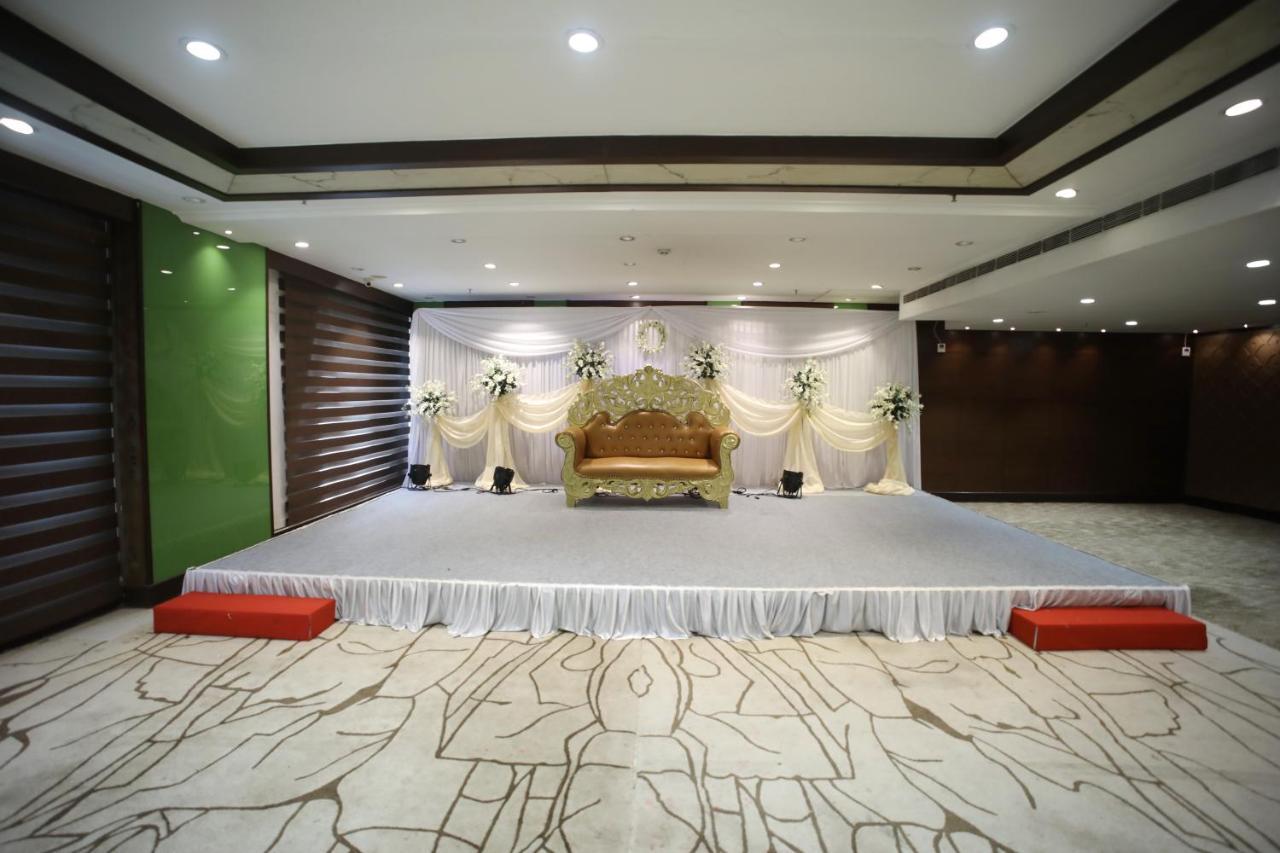 The Byke Suraj Plaza Pure Veg, Thane Εξωτερικό φωτογραφία