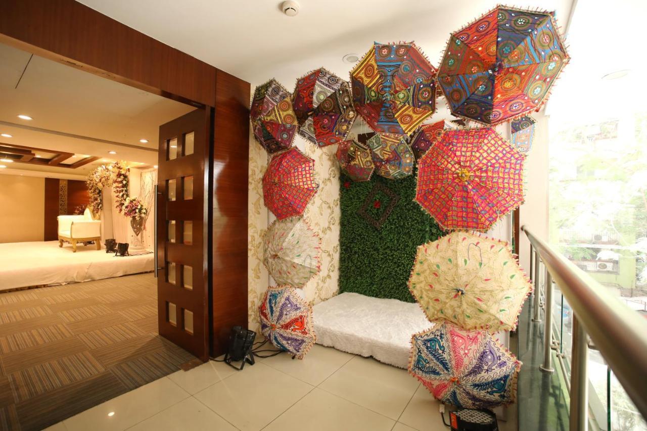 The Byke Suraj Plaza Pure Veg, Thane Εξωτερικό φωτογραφία