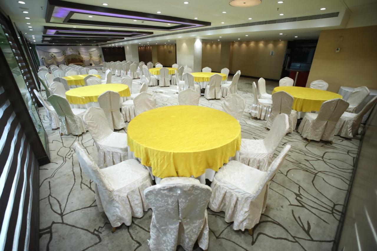 The Byke Suraj Plaza Pure Veg, Thane Εξωτερικό φωτογραφία