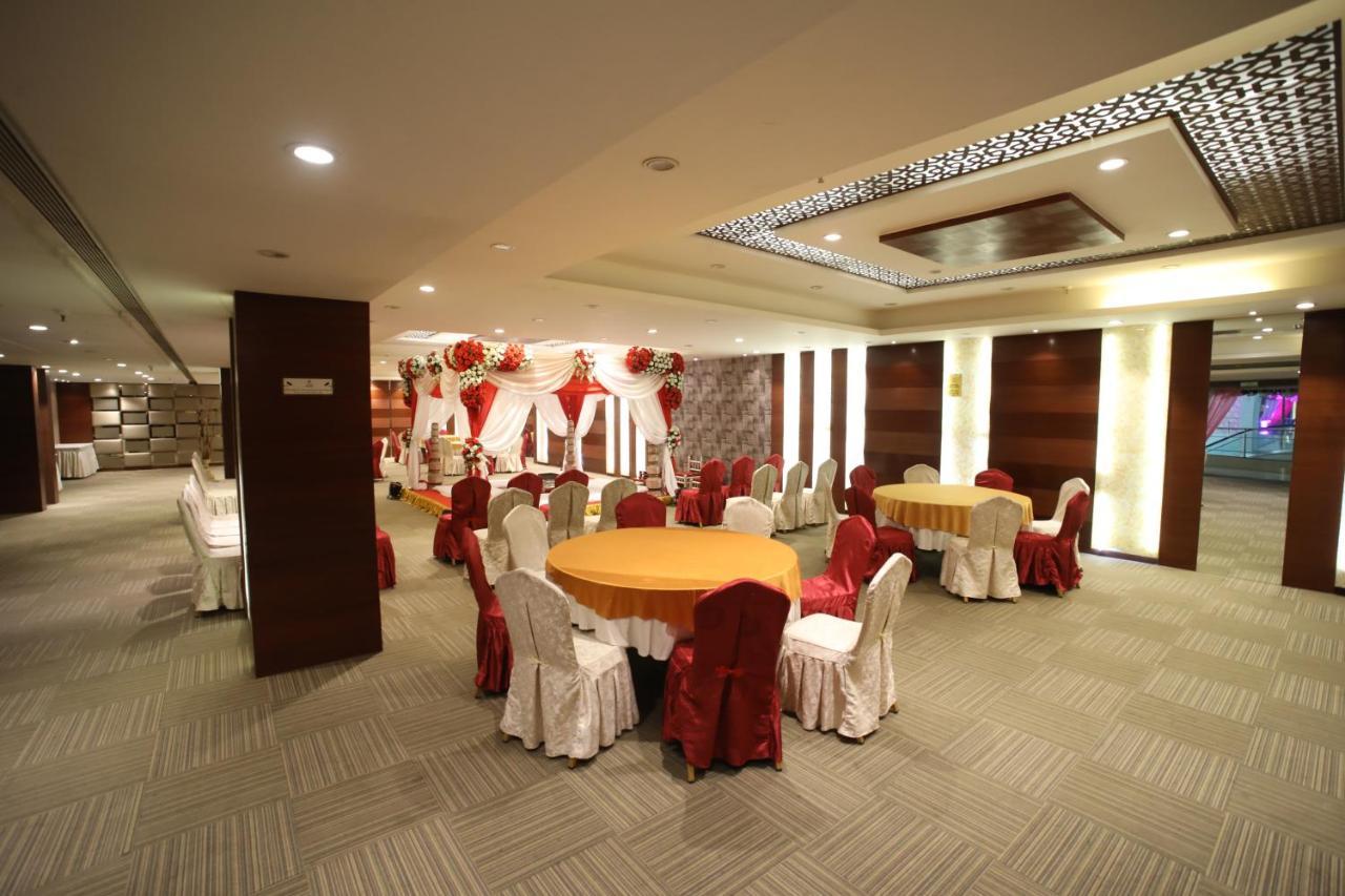The Byke Suraj Plaza Pure Veg, Thane Εξωτερικό φωτογραφία