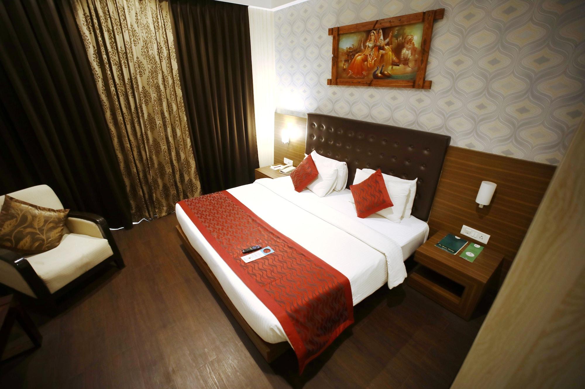 The Byke Suraj Plaza Pure Veg, Thane Εξωτερικό φωτογραφία