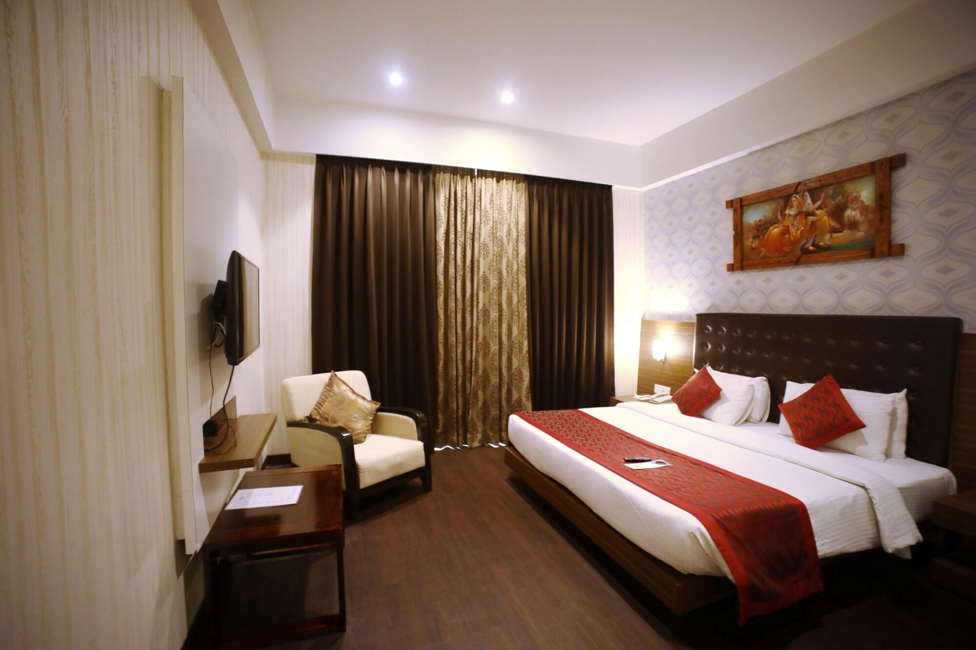 The Byke Suraj Plaza Pure Veg, Thane Εξωτερικό φωτογραφία