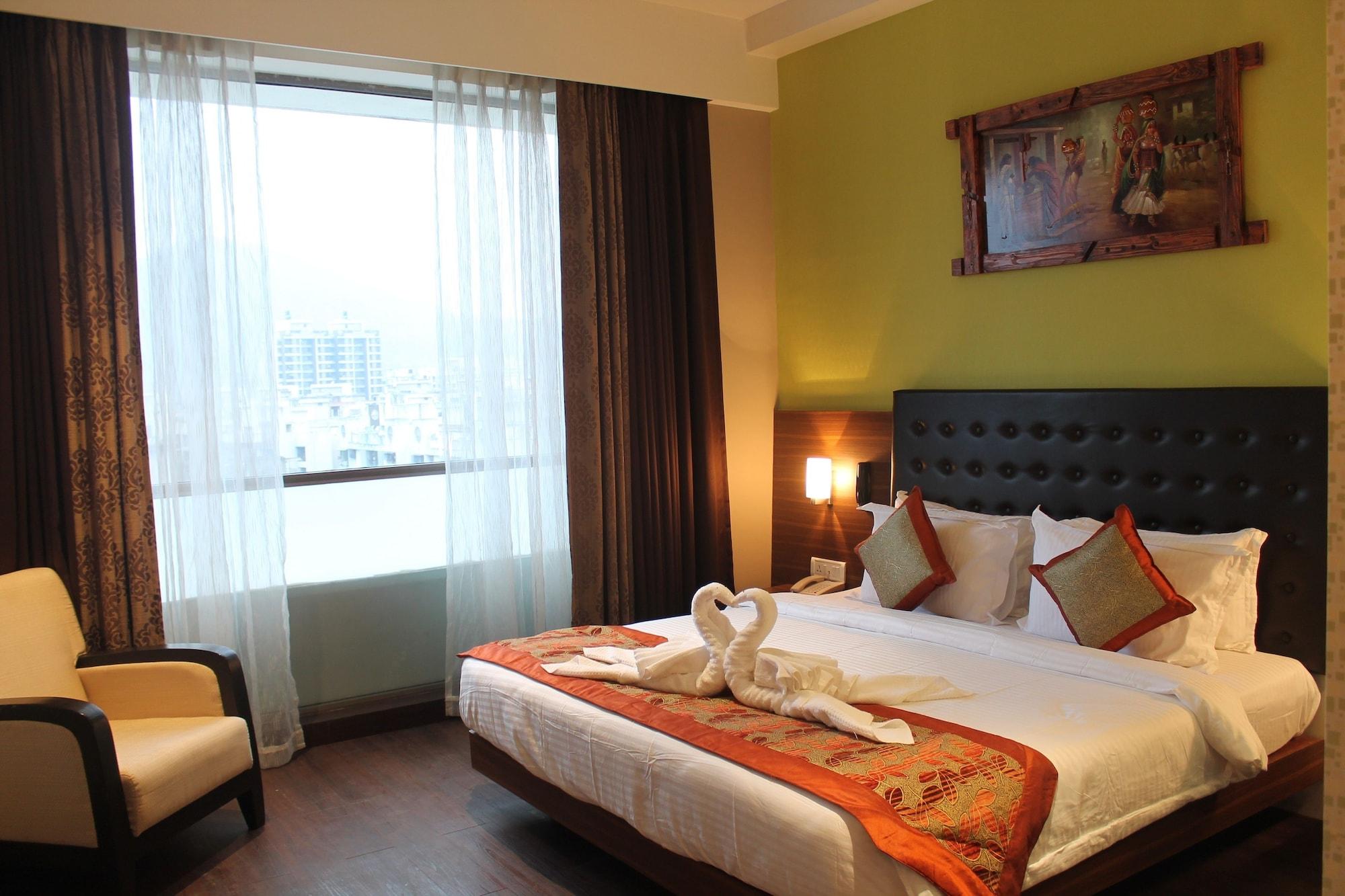 The Byke Suraj Plaza Pure Veg, Thane Εξωτερικό φωτογραφία