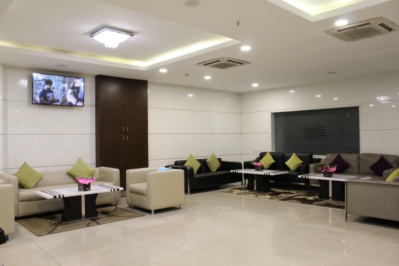 The Byke Suraj Plaza Pure Veg, Thane Εξωτερικό φωτογραφία